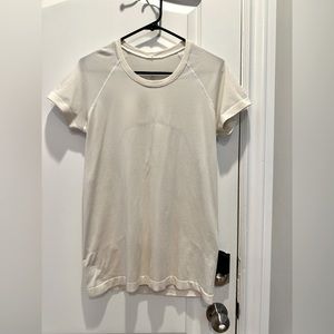 LuluLemon swiftly tech short sleeve top. Size 10